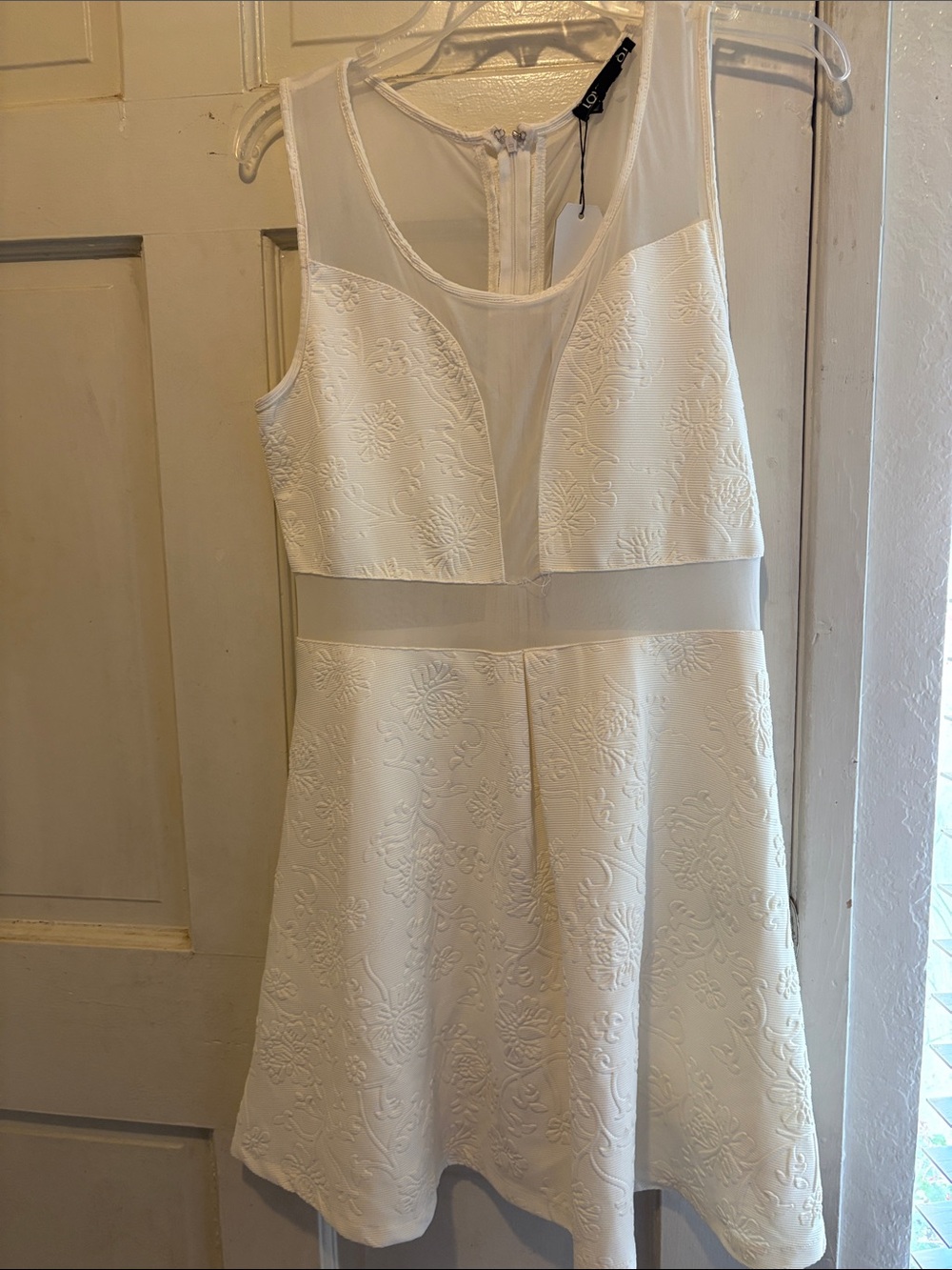 Forever 21 White Sleeveless Embroidered A-Line Mini Dress